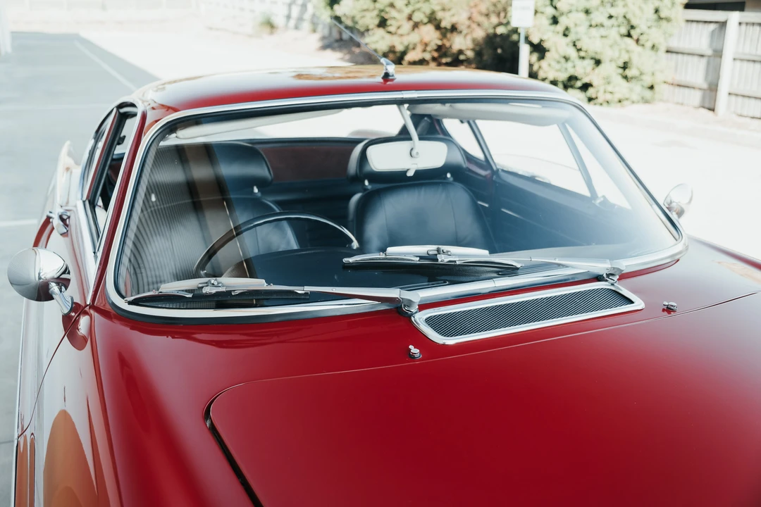 1970 Volvo 1800E - Image 20 of 31