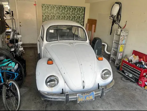 1970 Volkswagen Beetle 2.5L Hatchback 2D