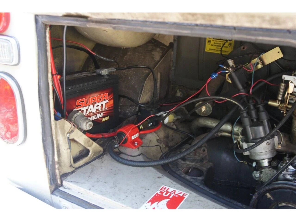 1970 Volkswagen Bay-Window Bus - Image 16 of 24