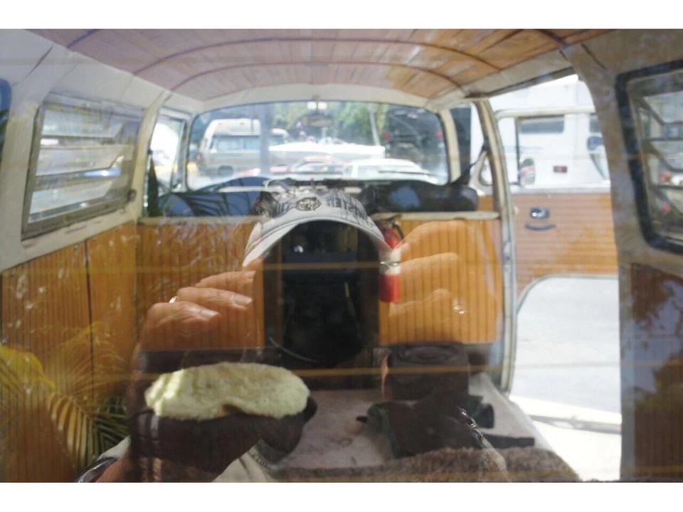 1970 Volkswagen Bay-Window Bus - Image 20 of 24