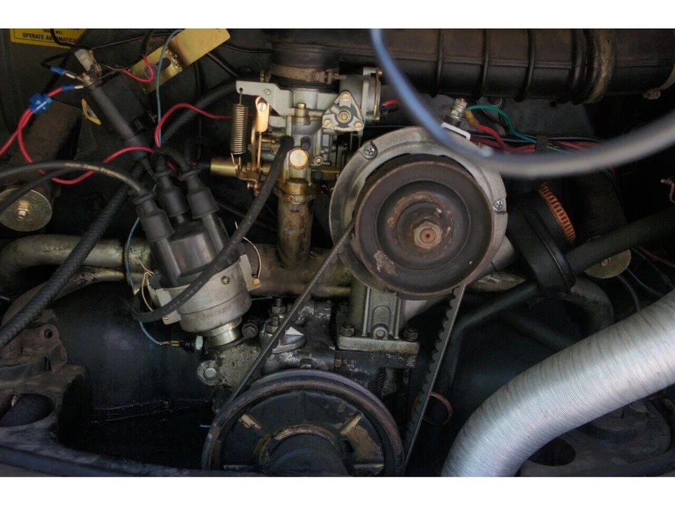 1970 Volkswagen Bay-Window Bus - Image 18 of 24