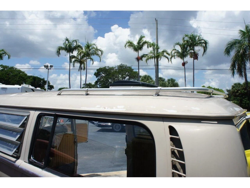 1970 Volkswagen Bay-Window Bus - Image 22 of 24