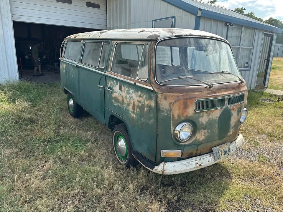 1970 Volkswagen Bay-Window Bus - Image 3 of 20