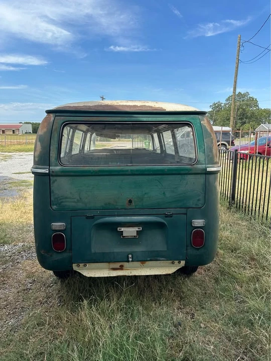 1970 Volkswagen Bay-Window Bus - Image 18 of 20