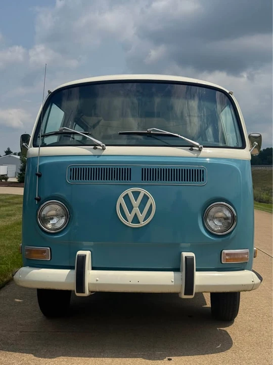 1970 Volkswagen Bay-Window Bus - Image 4 of 7