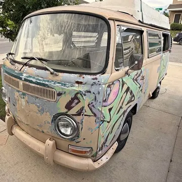 1970 Volkswagen Westfalia Bus