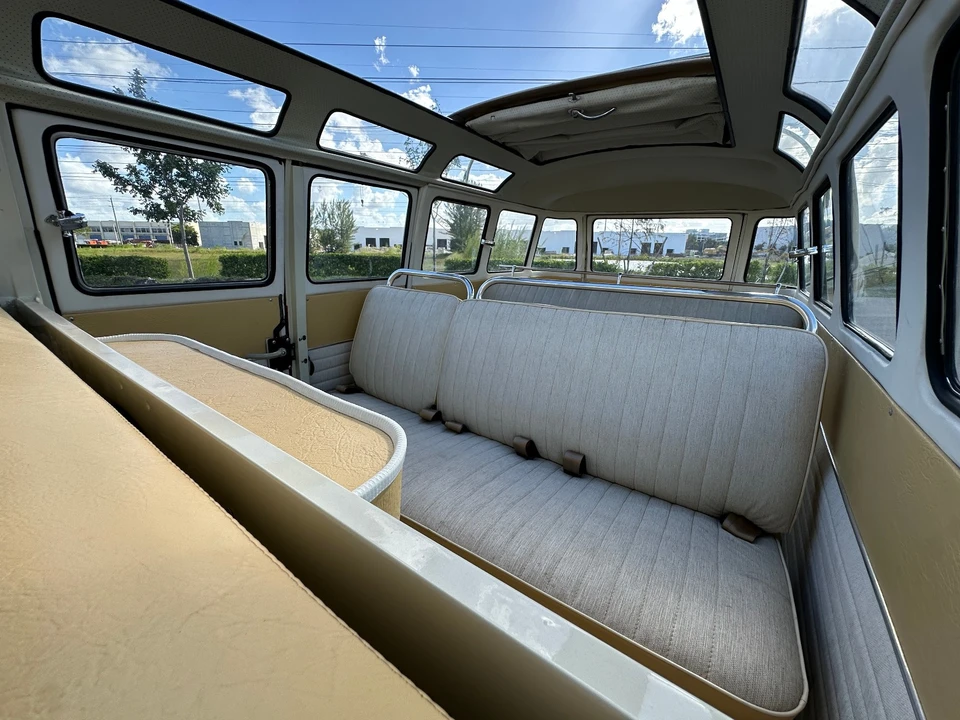 1970 Volkswagen Bay-Window Bus - Image 14 of 21