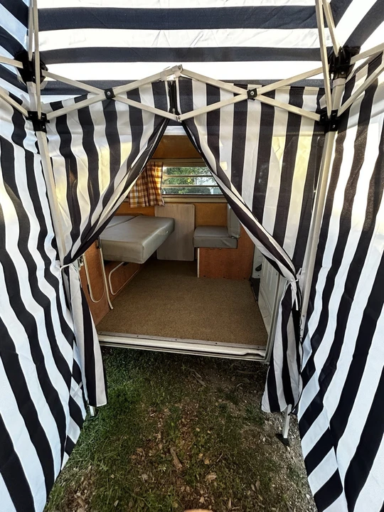 1970 Volkswagen Type 2 - Image 23 of 24