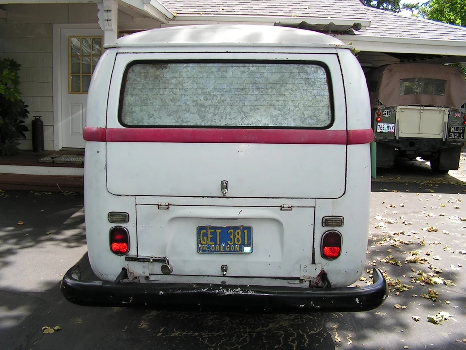 1970 Volkswagen Bay-Window Bus - Image 7 of 20