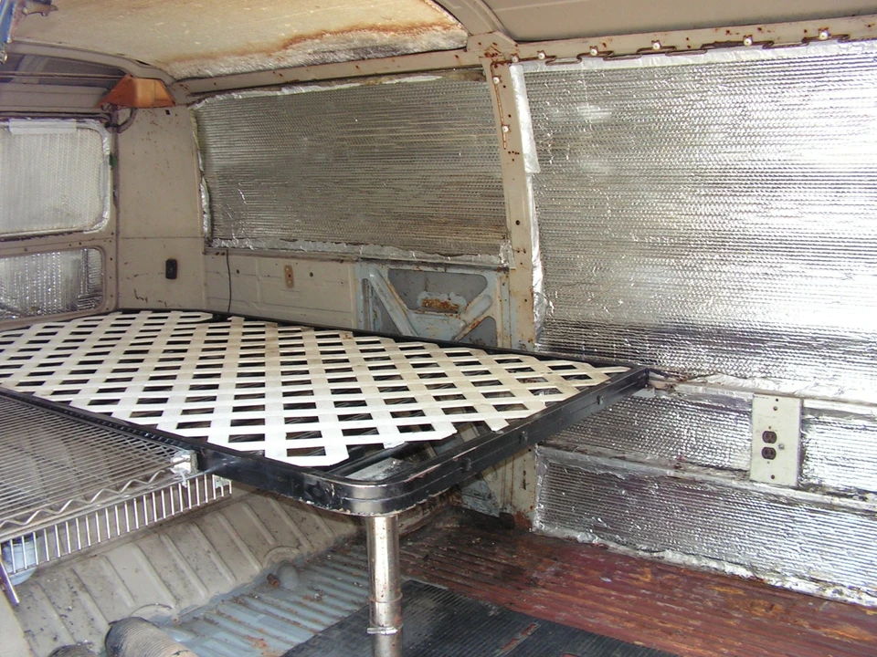 1970 Volkswagen Bay-Window Bus - Image 16 of 20