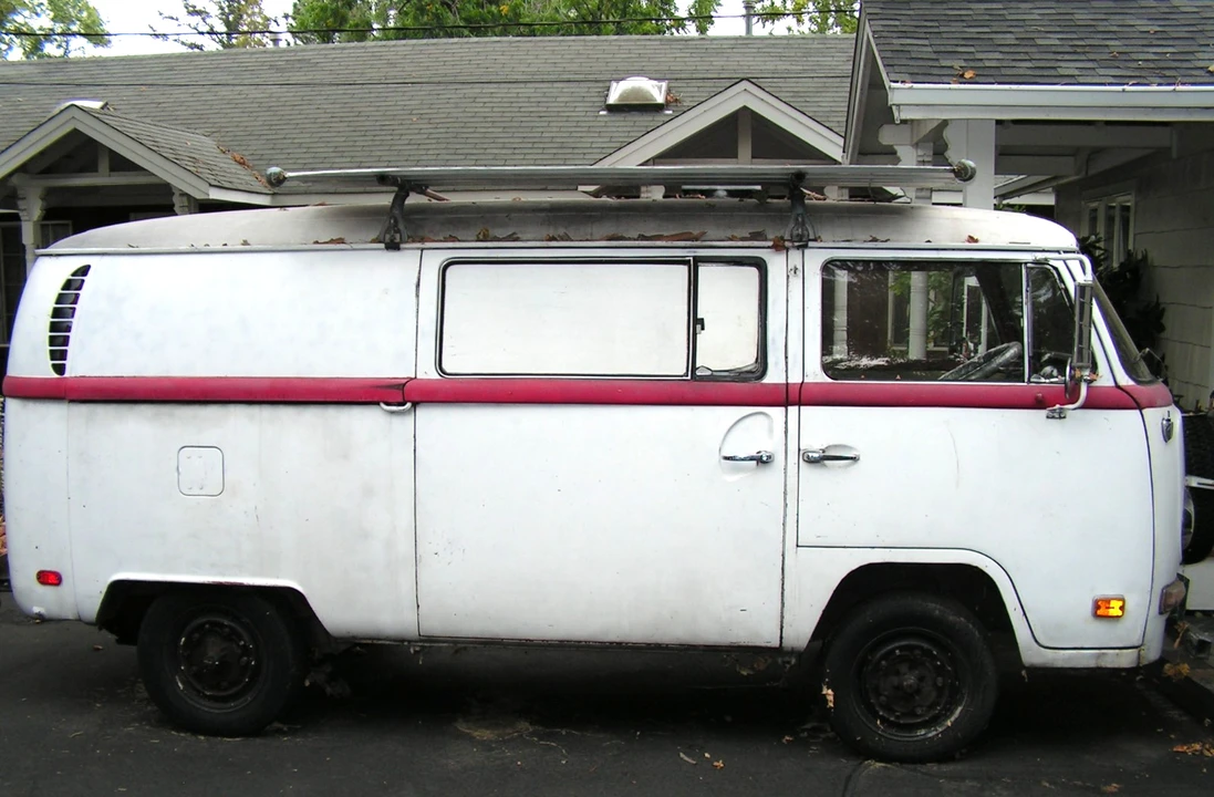 1970 Volkswagen Bay-Window Bus - Image 20 of 20