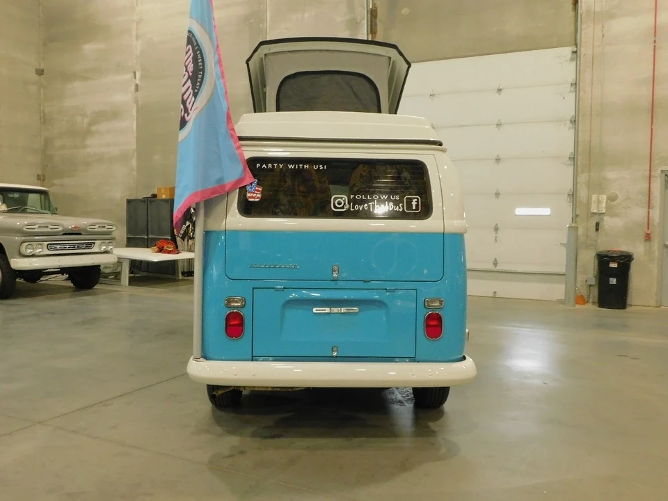 1970 Volkswagen Bay-Window Camper - Image 10 of 21