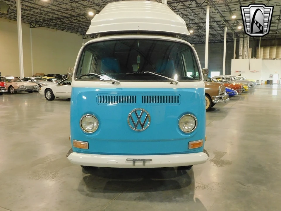 1970 Volkswagen Bay-Window Camper - Image 12 of 21
