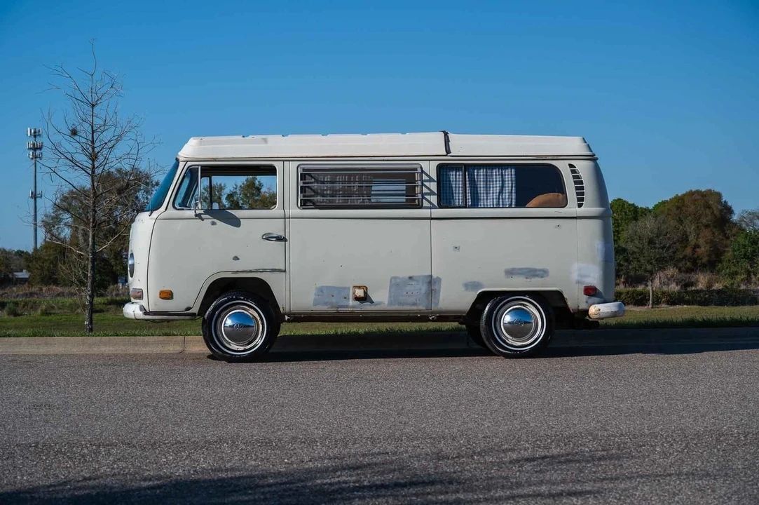 1970 Volkswagen Bay-Window Camper - Image 2 of 21