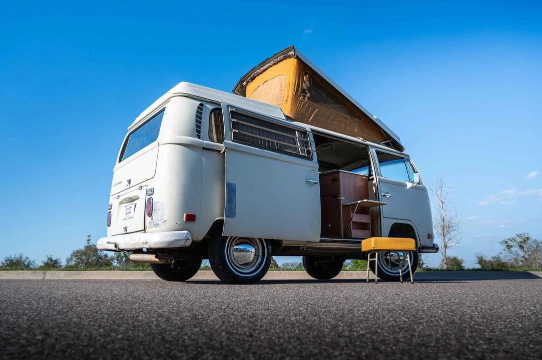 1970 Volkswagen Bay-Window Camper - Image 11 of 21