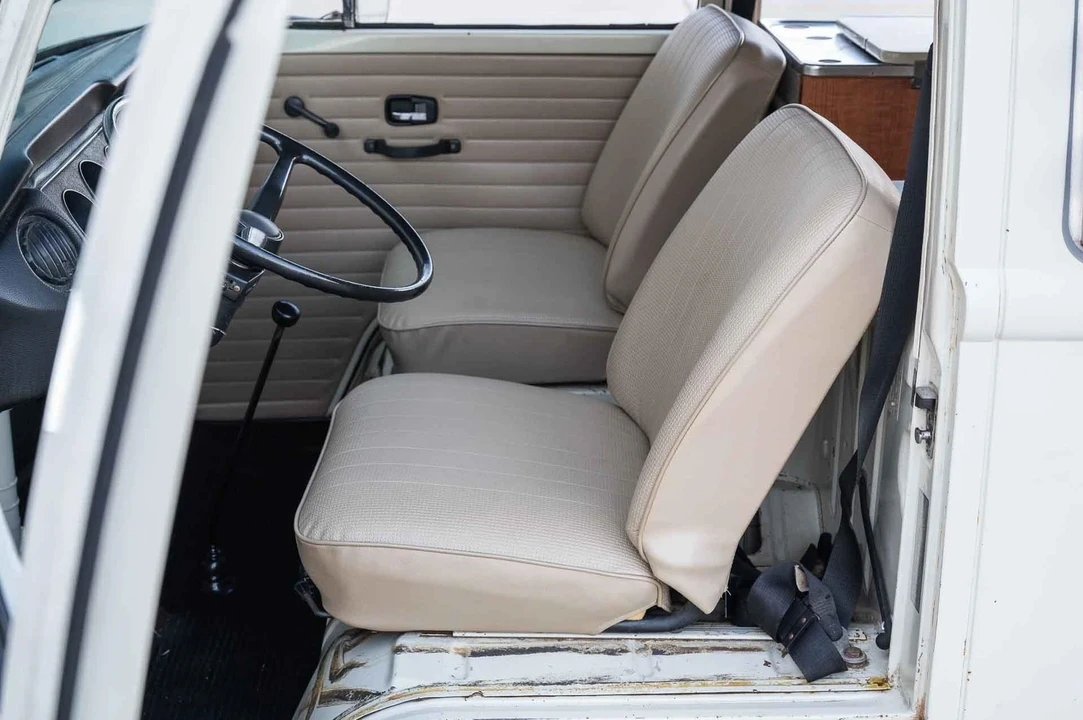 1970 Volkswagen Bay-Window Camper - Image 13 of 21