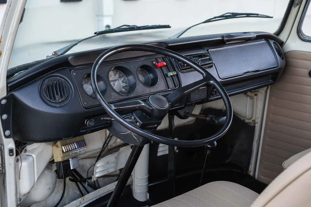 1970 Volkswagen Bay-Window Camper - Image 12 of 21