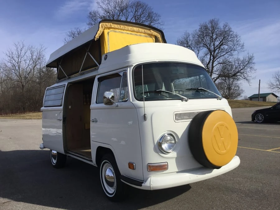 1970 Volkswagen Bay-Window Camper - Image 5 of 10