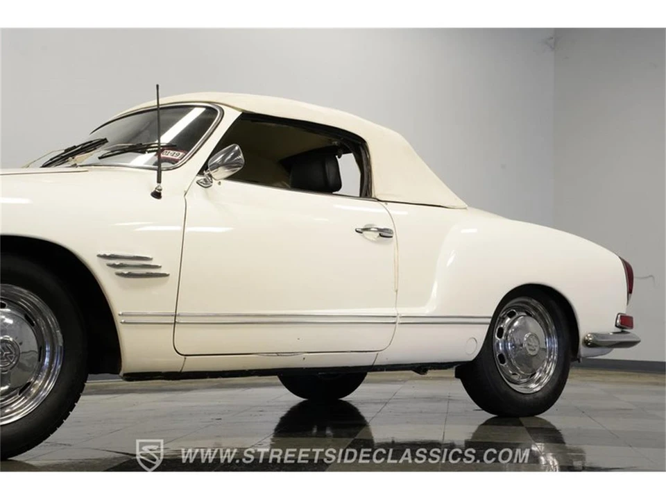 1970 Volkswagen Karmann Ghia Type 14 - Image 21 of 31