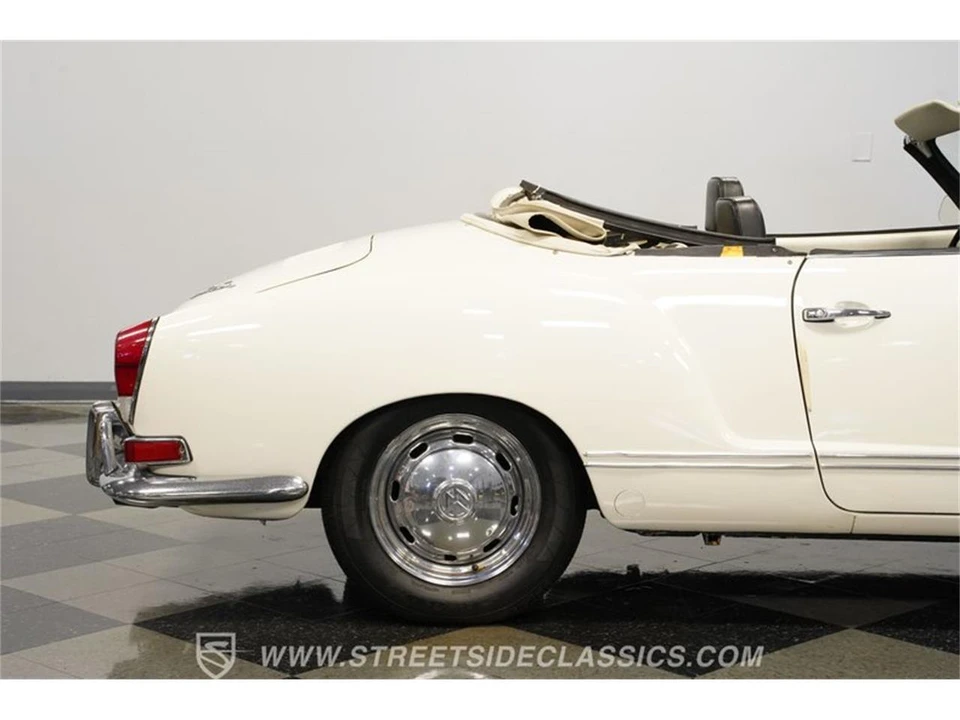 1970 Volkswagen Karmann Ghia Type 14 - Image 28 of 31