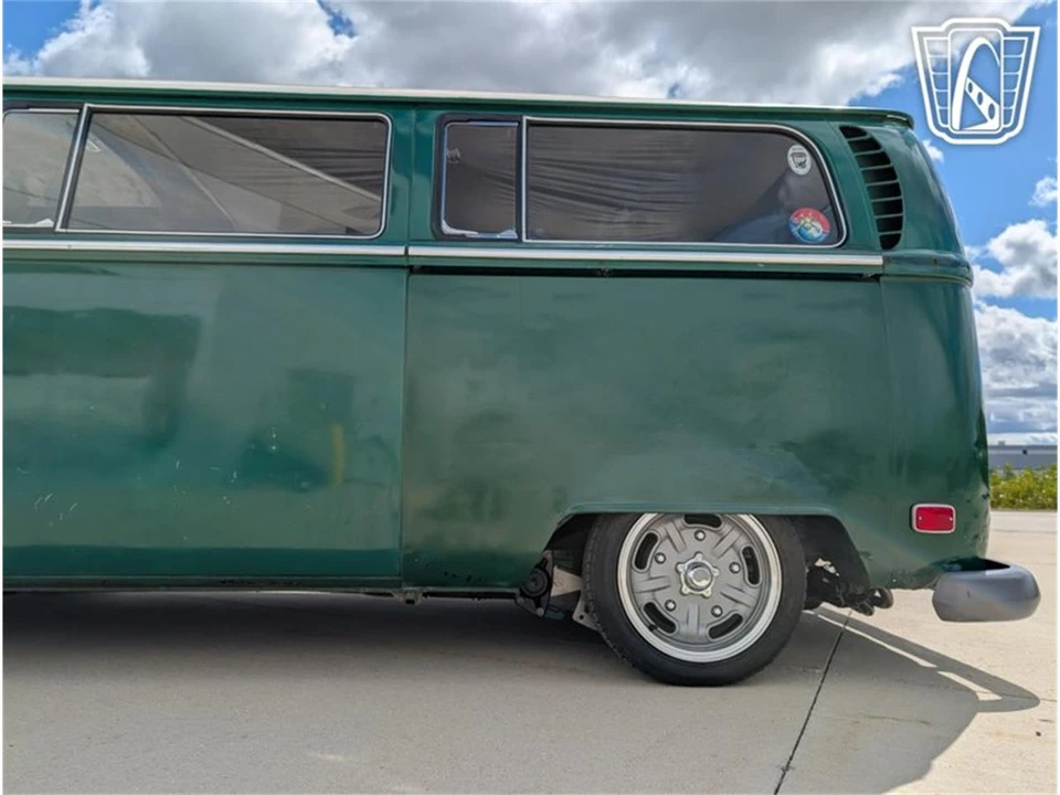 1970 Volkswagen Bay-Window Bus - Image 31 of 31