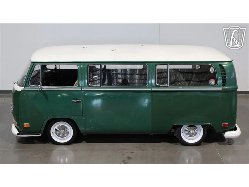 1970 Volkswagen Bay-Window Bus - Image 21 of 31
