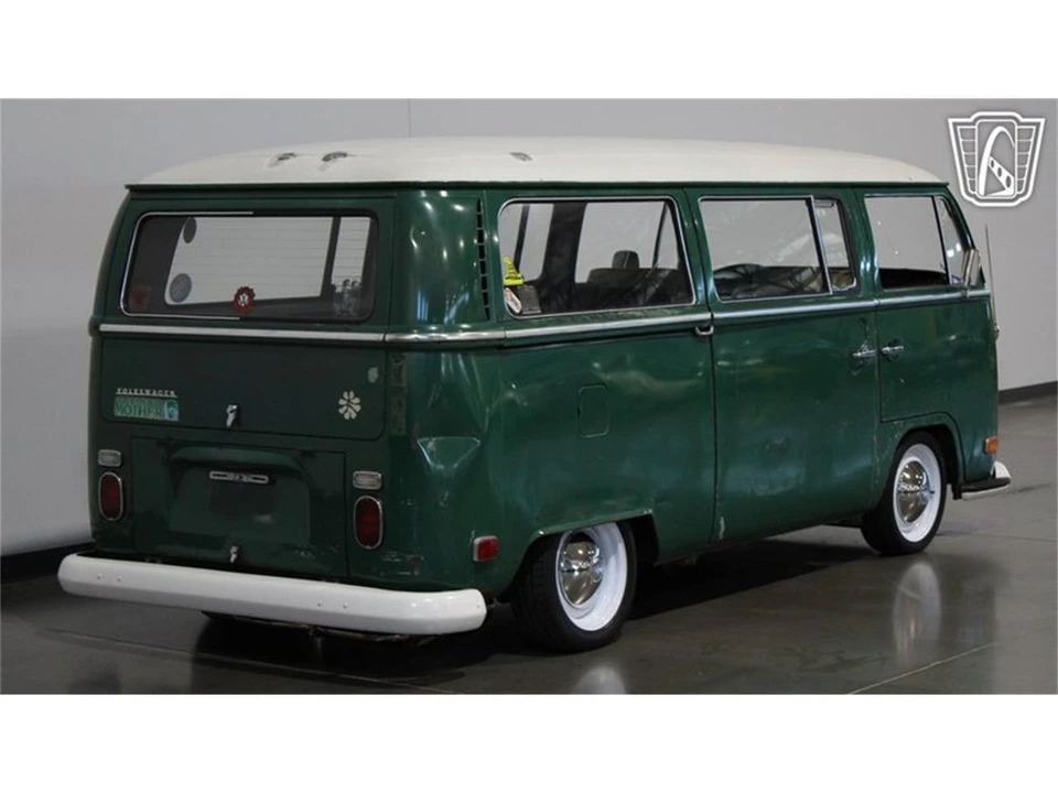 1970 Volkswagen Bay-Window Bus - Image 26 of 31