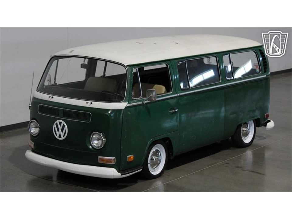 1970 Volkswagen Bay-Window Bus - Image 22 of 31