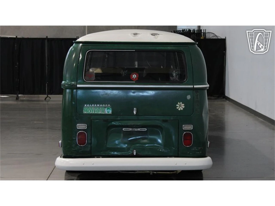 1970 Volkswagen Bay-Window Bus - Image 27 of 31