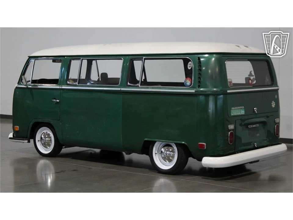 1970 Volkswagen Bay-Window Bus - Image 28 of 31