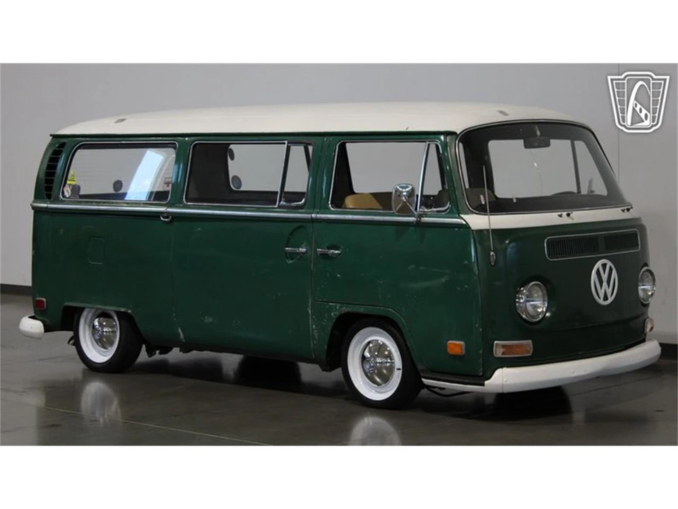1970 Volkswagen Bay-Window Bus - Image 24 of 31