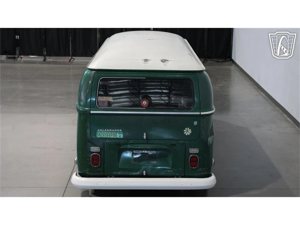 1970 Volkswagen Bay-Window Bus - Image 19 of 31