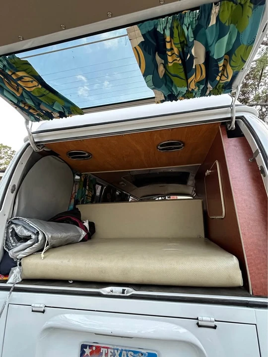 1970 Volkswagen Bay-Window Camper - Image 8 of 9