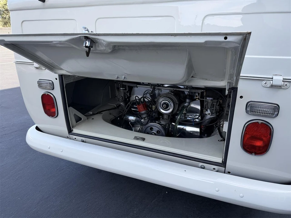 1970 Volkswagen Type 2 - Image 14 of 20