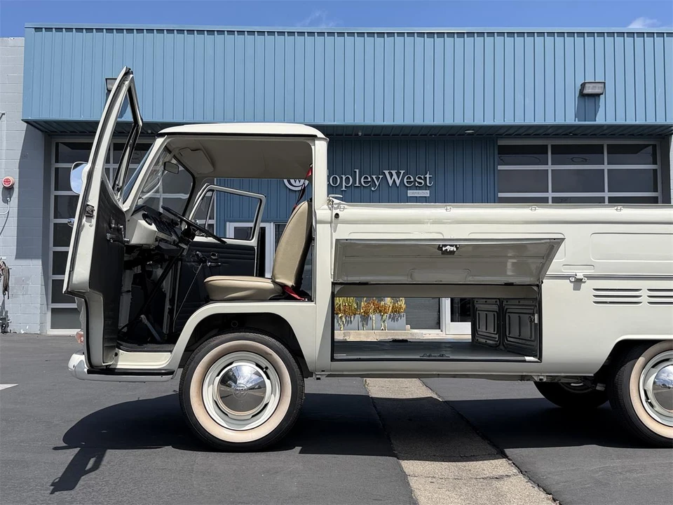 1970 Volkswagen Type 2 - Image 7 of 20