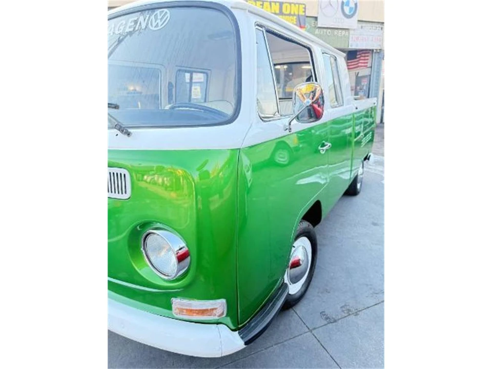 1970 Volkswagen Type 2 - Image 10 of 12