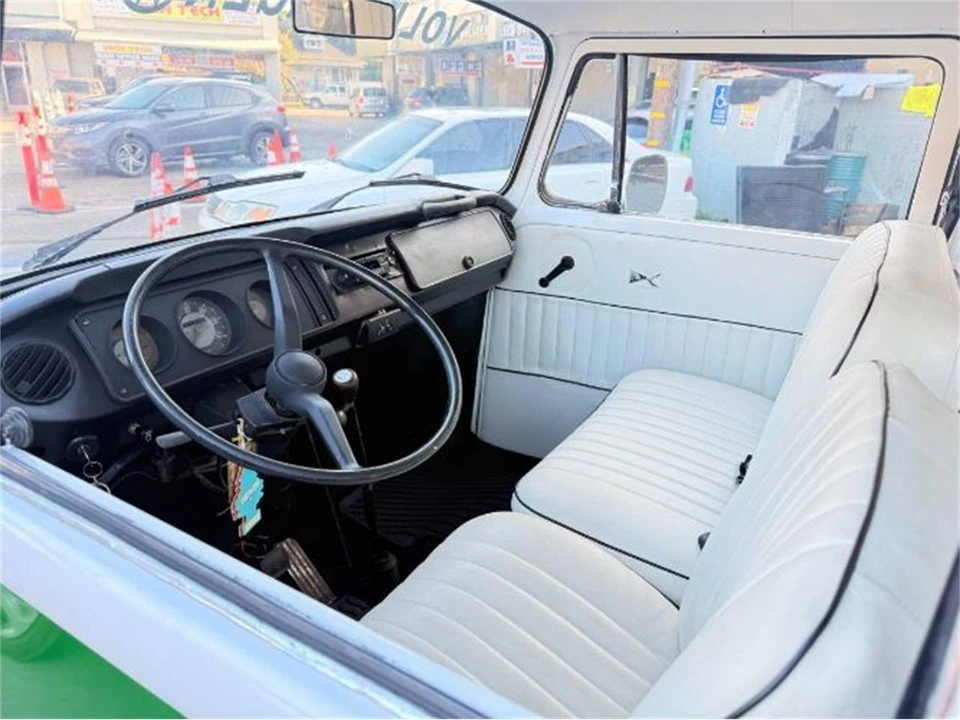 1970 Volkswagen Type 2 - Image 8 of 12
