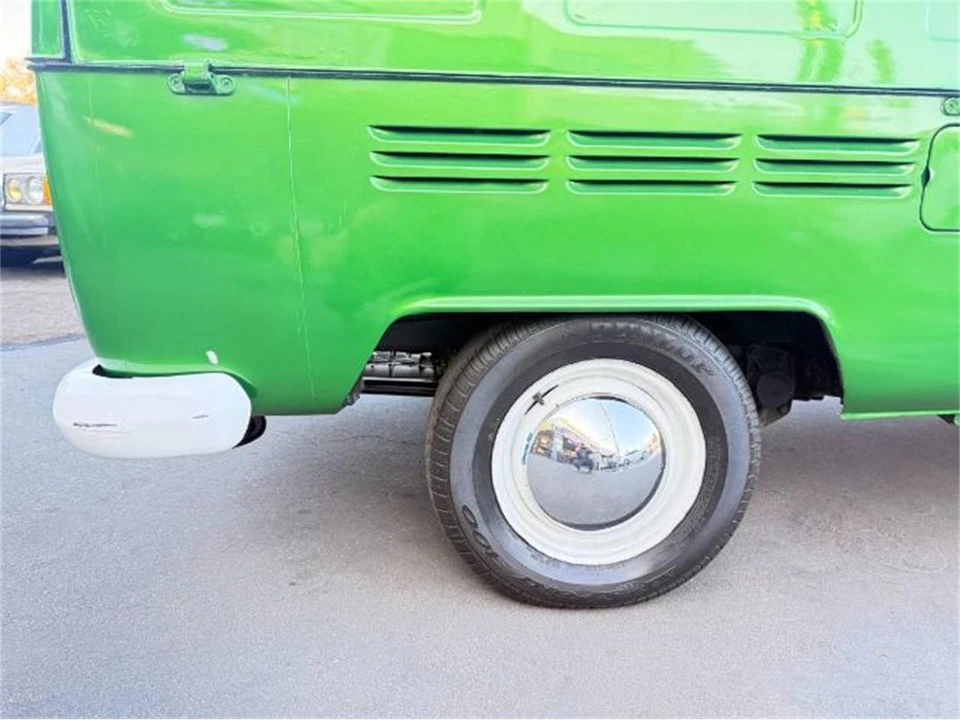 1970 Volkswagen Type 2 - Image 5 of 12