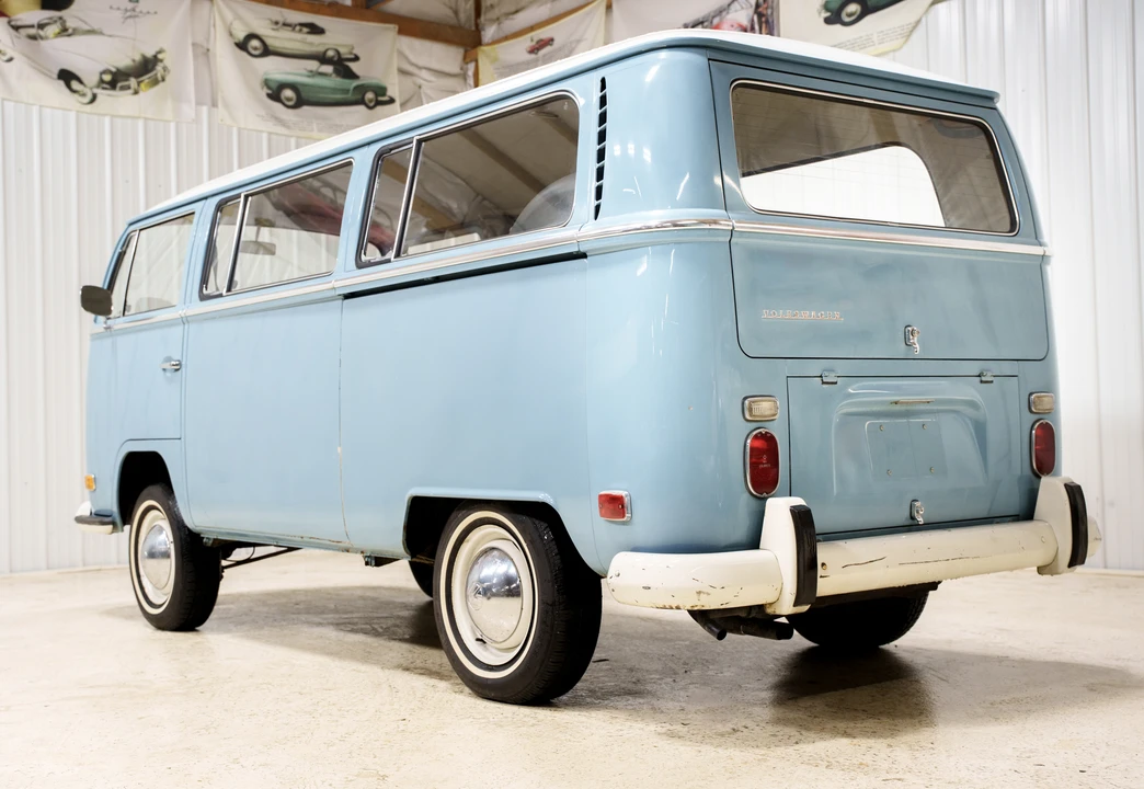 1970 Volkswagen Bay-Window Bus - Image 5 of 31