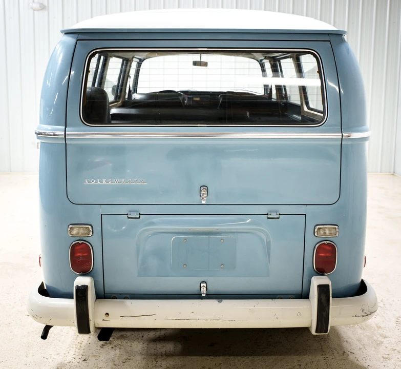 1970 Volkswagen Bay-Window Bus - Image 6 of 31
