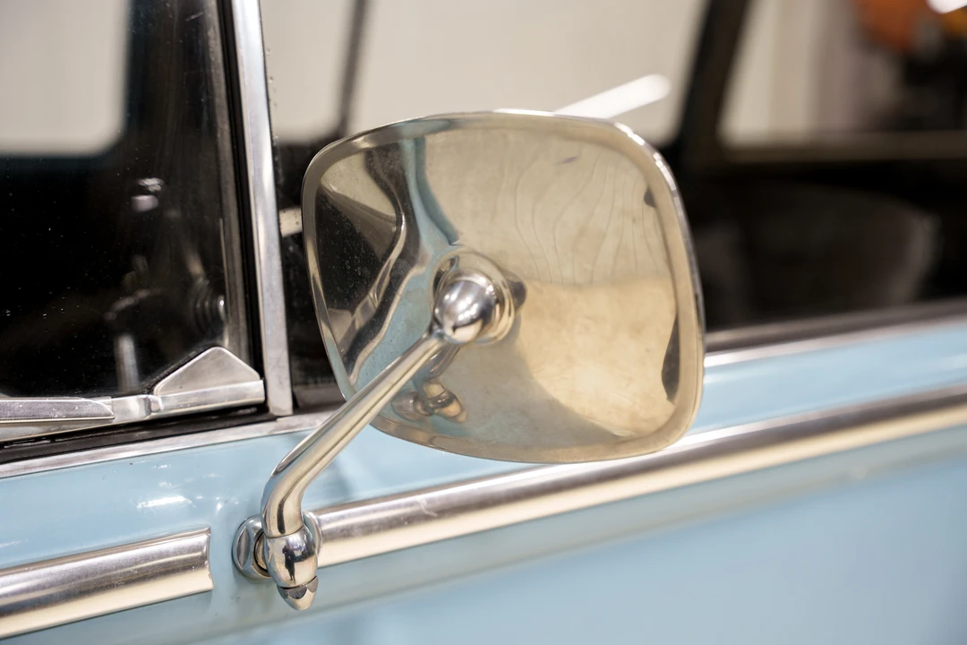 1970 Volkswagen Bay-Window Bus - Image 23 of 31