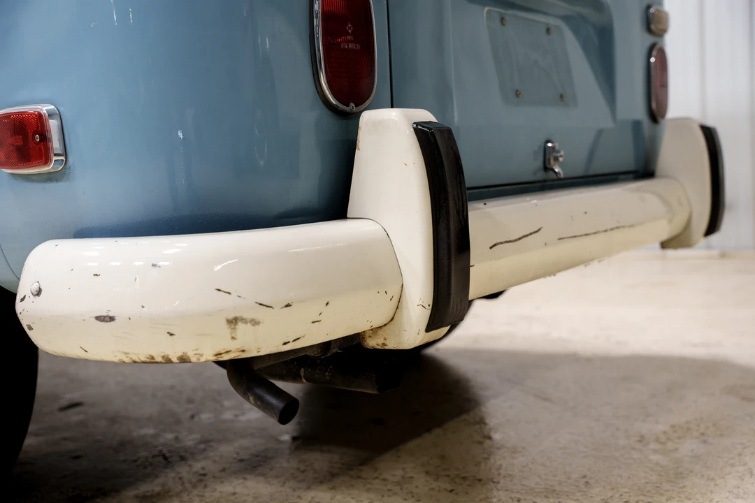 1970 Volkswagen Bay-Window Bus - Image 13 of 31
