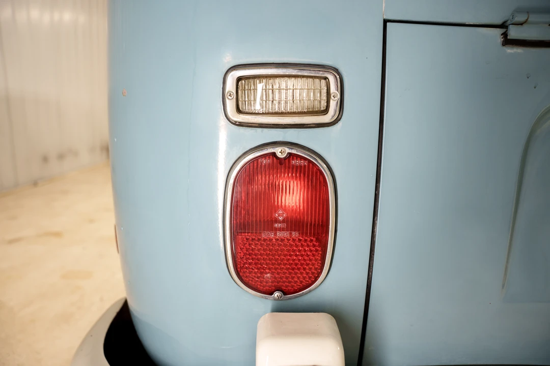 1970 Volkswagen Bay-Window Bus - Image 12 of 31