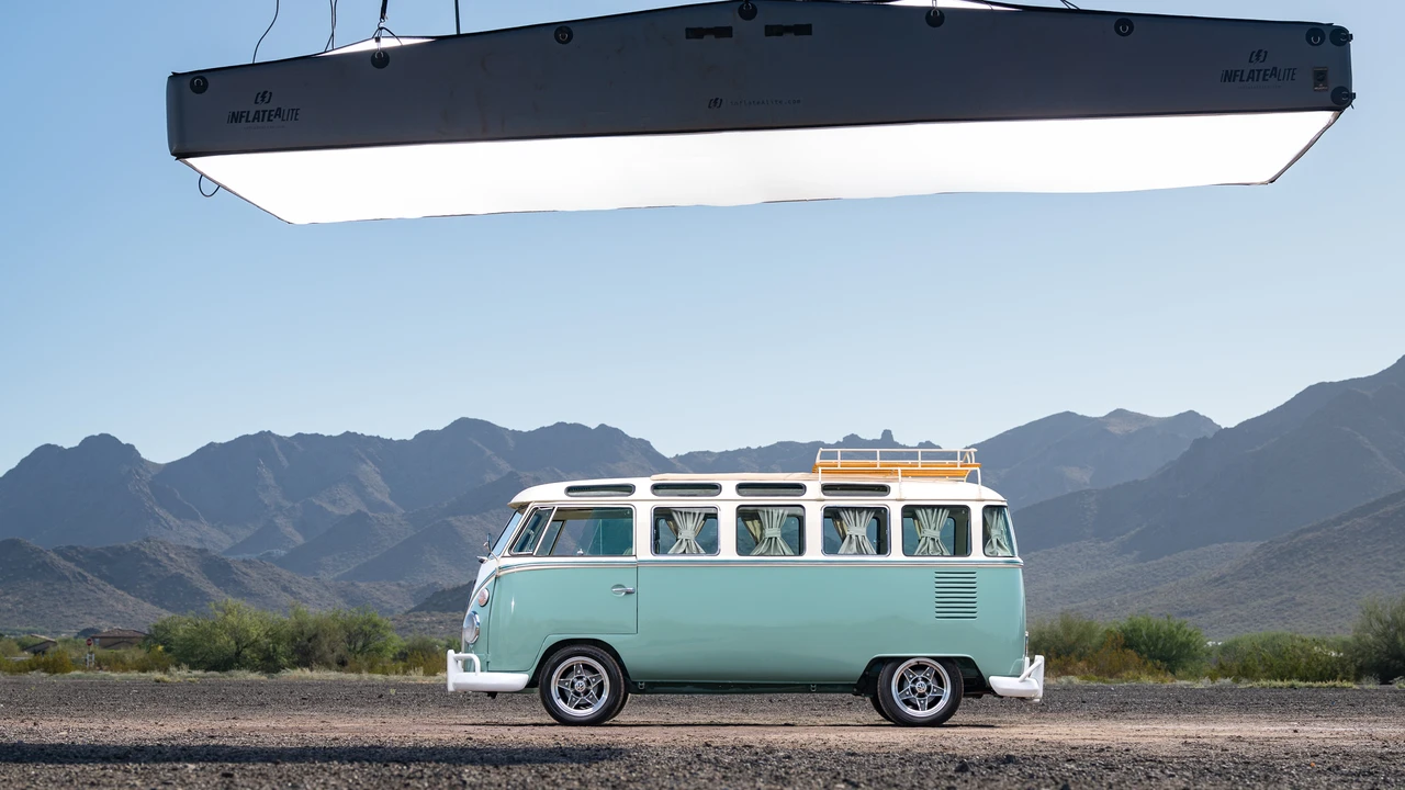 1970 Volkswagen Split-Window Bus - Image 12 of 31