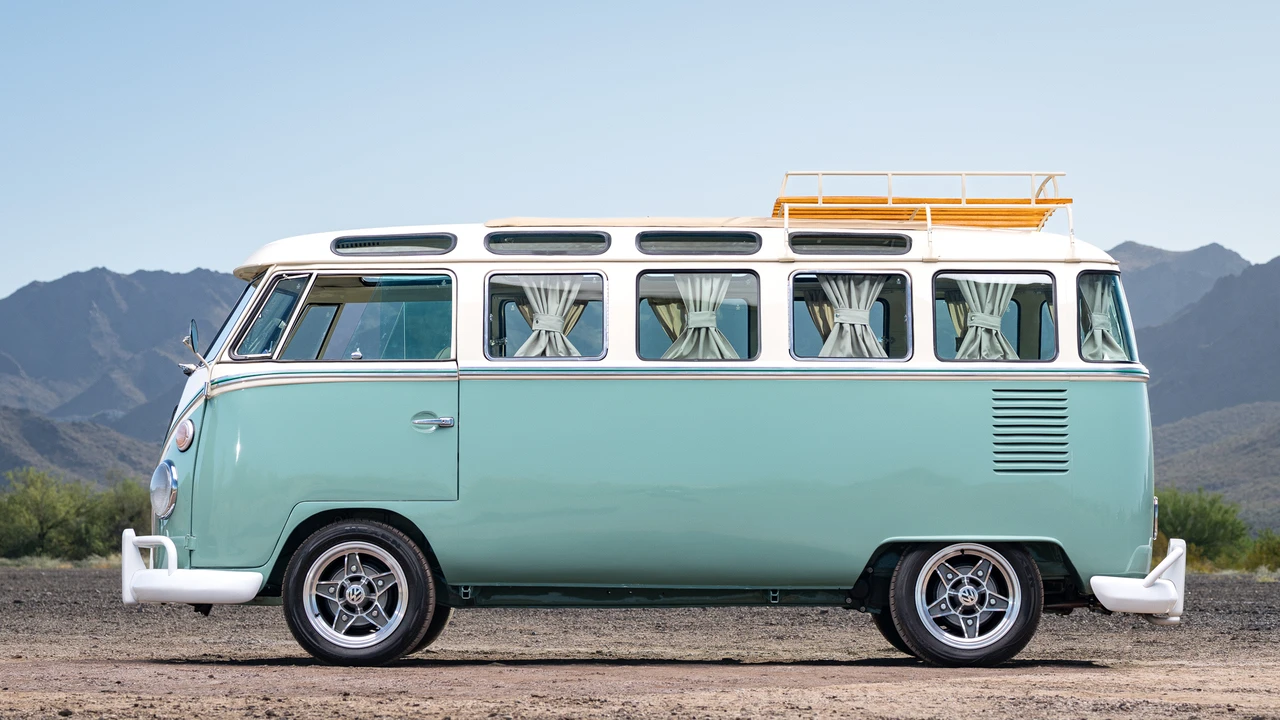 1970 Volkswagen Split-Window Bus - Image 13 of 31