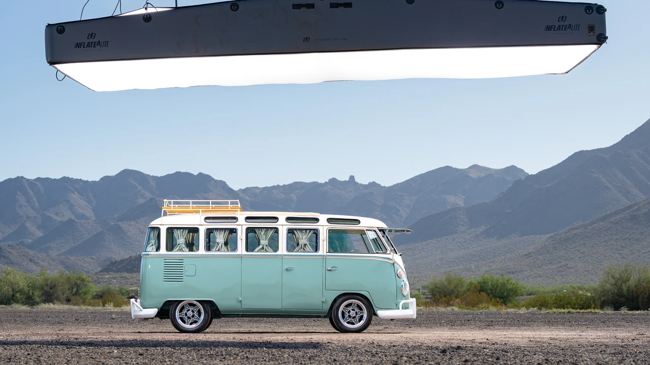 1970 Volkswagen Split-Window Bus - Image 14 of 31