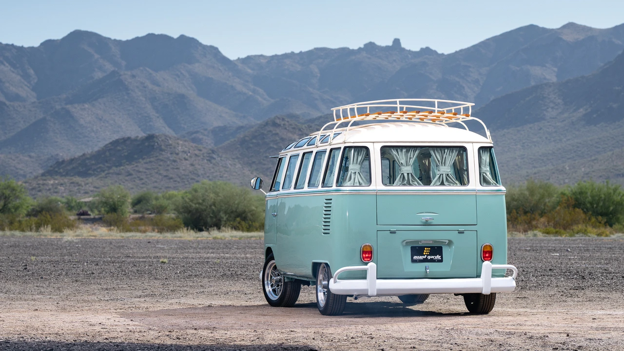 1970 Volkswagen Split-Window Bus - Image 23 of 31