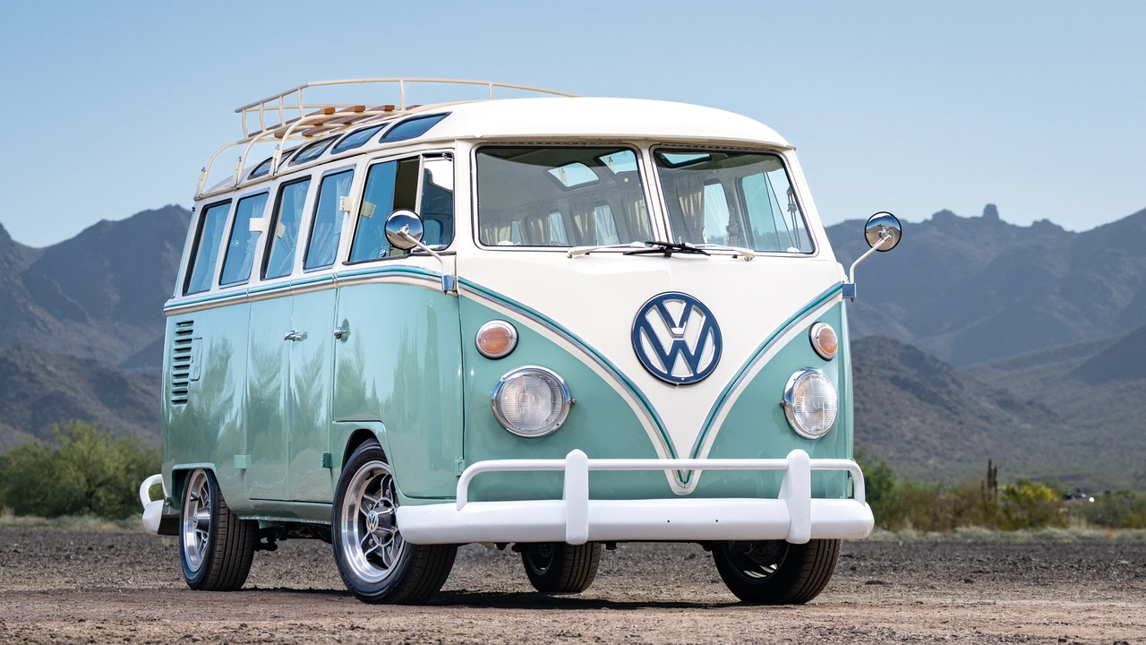 1970 Volkswagen Split-Window Bus - Image 5 of 31