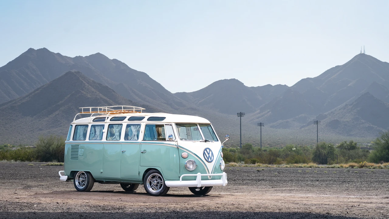 1970 Volkswagen Split-Window Bus - Image 7 of 31