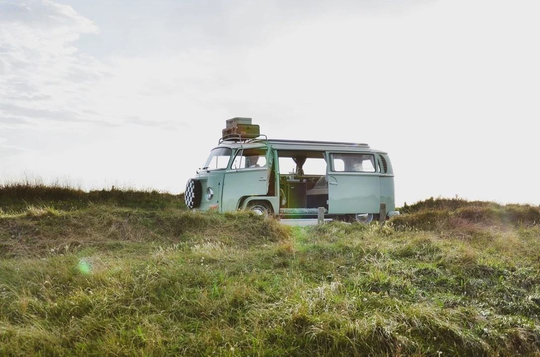 1970 Volkswagen Bay-Window Camper - Image 5 of 18